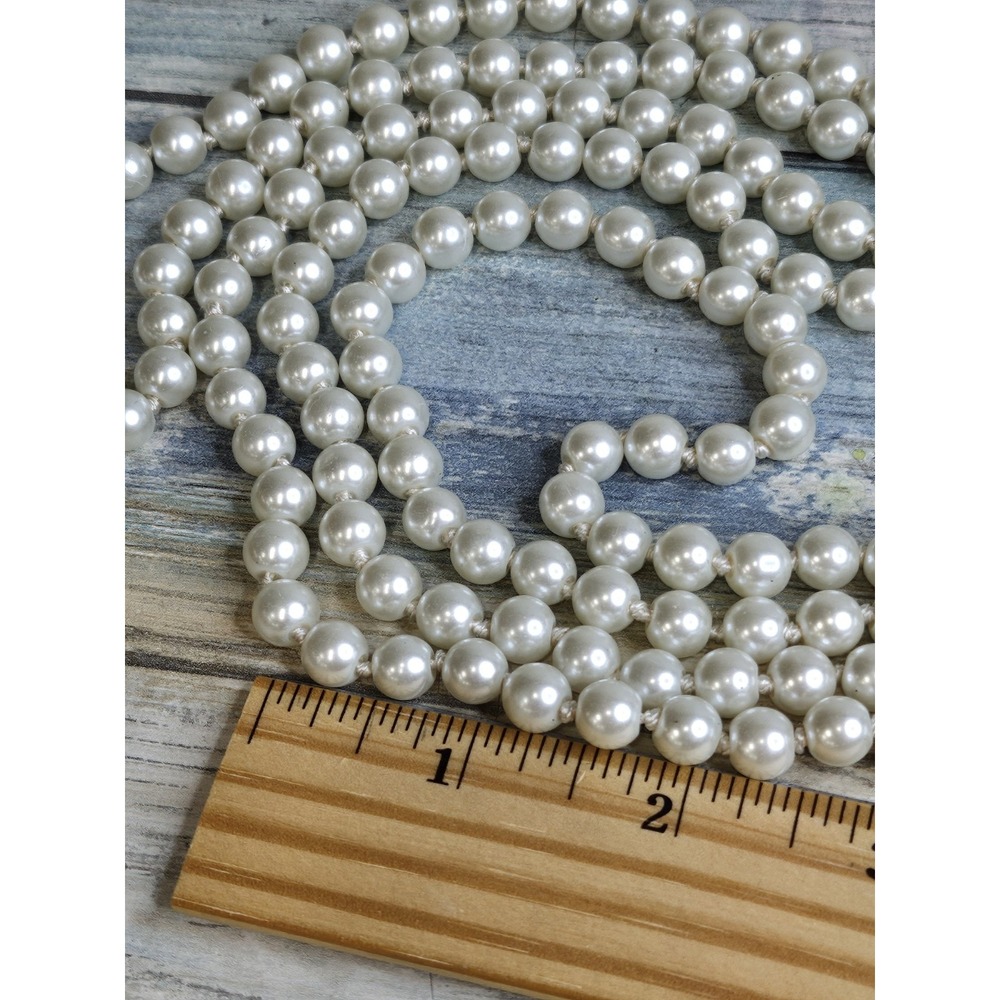 60" Glass Pearls Faux Cream Color Necklace Flapper Knotted NWOT - Picture 3 of 6